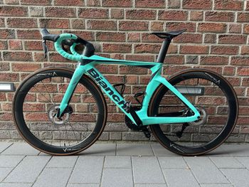 Used Bianchi Oltre Comp 2025 2025 Road & Gravel
