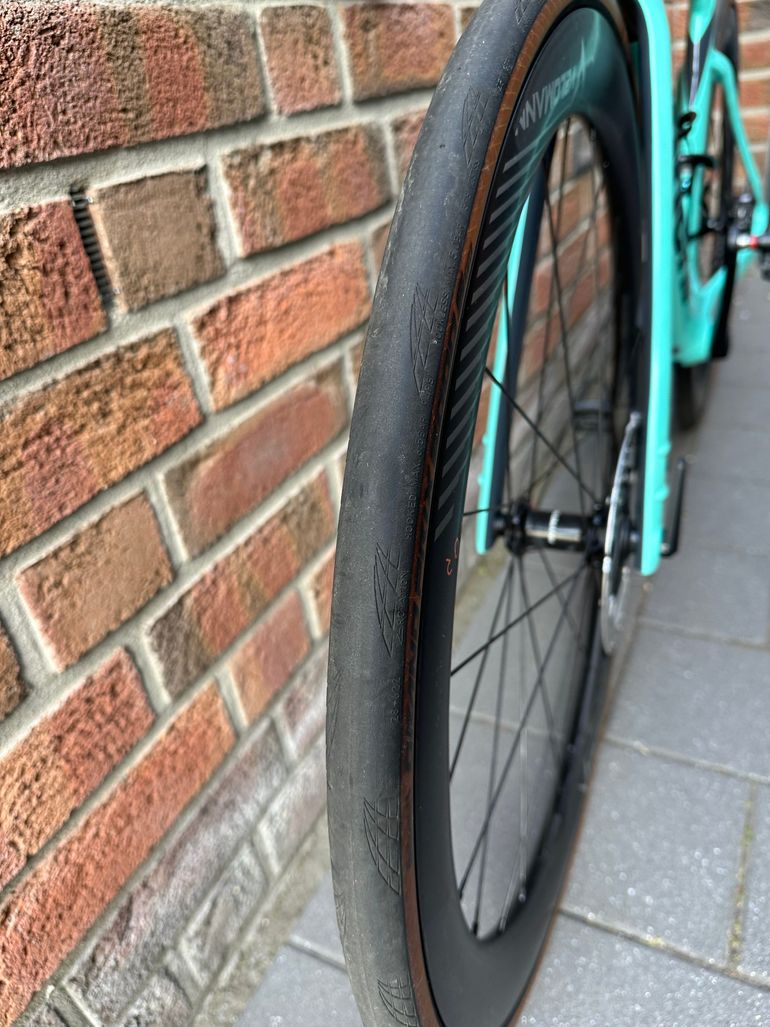 Bianchi Oltre Comp 2025 2025 Road & Gravel usato, Verde — immagine 5 di 10
