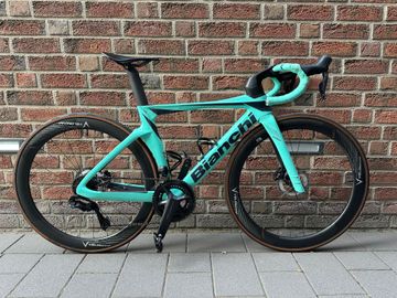 Tweedehands Bianchi Oltre Comp 2025 2025 Road & Gravel — afbeelding 8 van 10