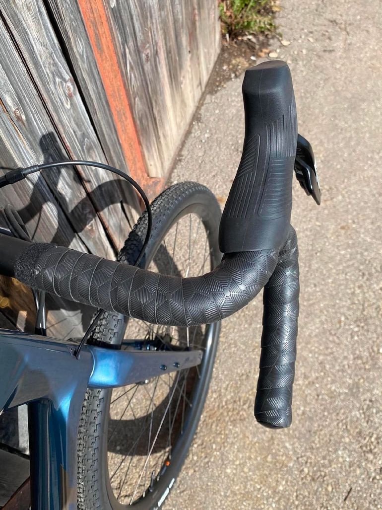 Gebrauchtes Giant Revolt SRAM Apex 2024 Road & Gravel, Blau — Bild 7 von 13