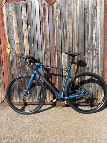 Gebrauchtes Giant Revolt SRAM Apex 2024 Road & Gravel, Blau — Bild 2 von 13