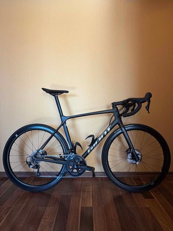 Used Giant TCR Advanced Pro Disc 2 2022 2022 Road & Gravel