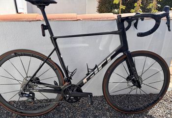 Used GIRS KOM R 2025 Road & Gravel
