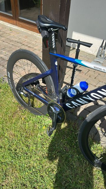 Gebrauchtes Canyon Aeroad CF SL - Shimano 105 Di2 2024 Road & Gravel, Blau — Bild 2 von 7