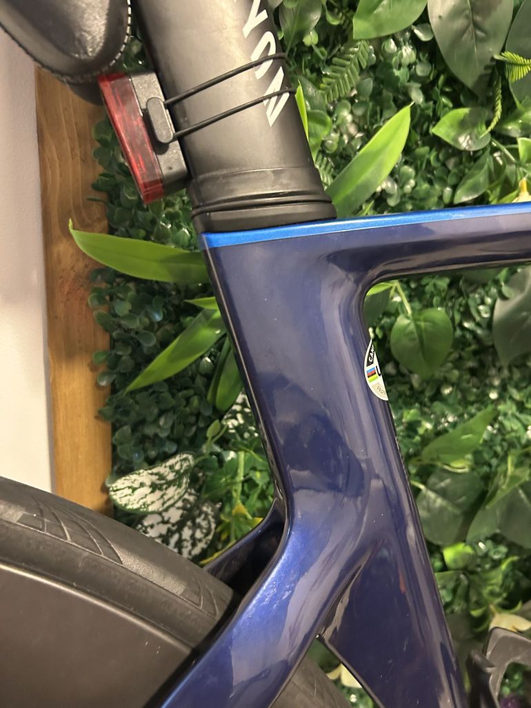 Używany Canyon Aeroad CF SL - Shimano 105 Di2 (NoWheels) 2024 Road & Gravel — zdjęcie 12 z 13