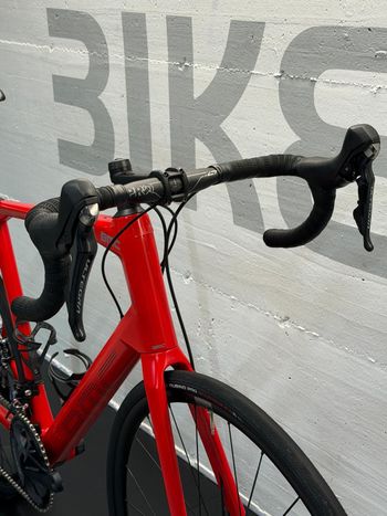 Použité BMC Roadmachine FIVE 2022 2022 Road & Gravel — obrázek 4 z 7