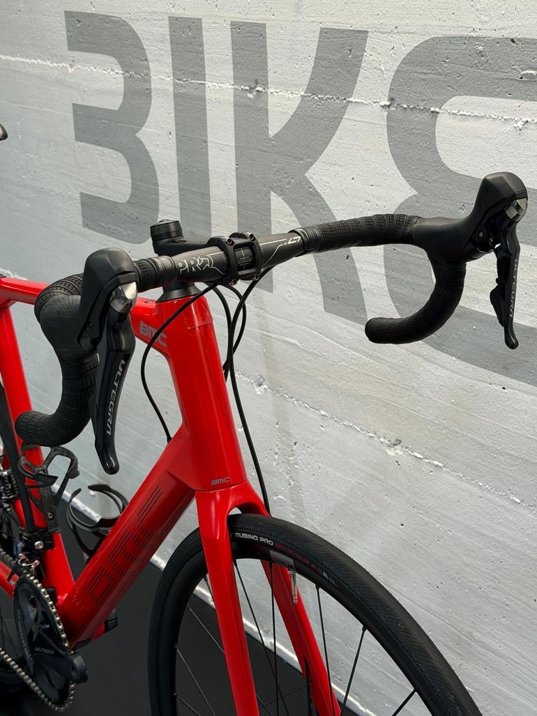 Použité BMC Roadmachine FIVE 2022 2022 Road & Gravel — obrázek 4 z 7