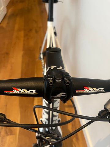 Used Giant TCR Advanced 2010 2010 Road & Gravel, White — image 3 of 6
