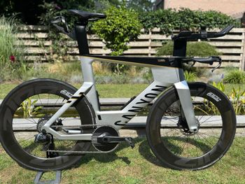 Used Canyon Speedmax CFR Disc eTap 2024 2024 Road & Gravel