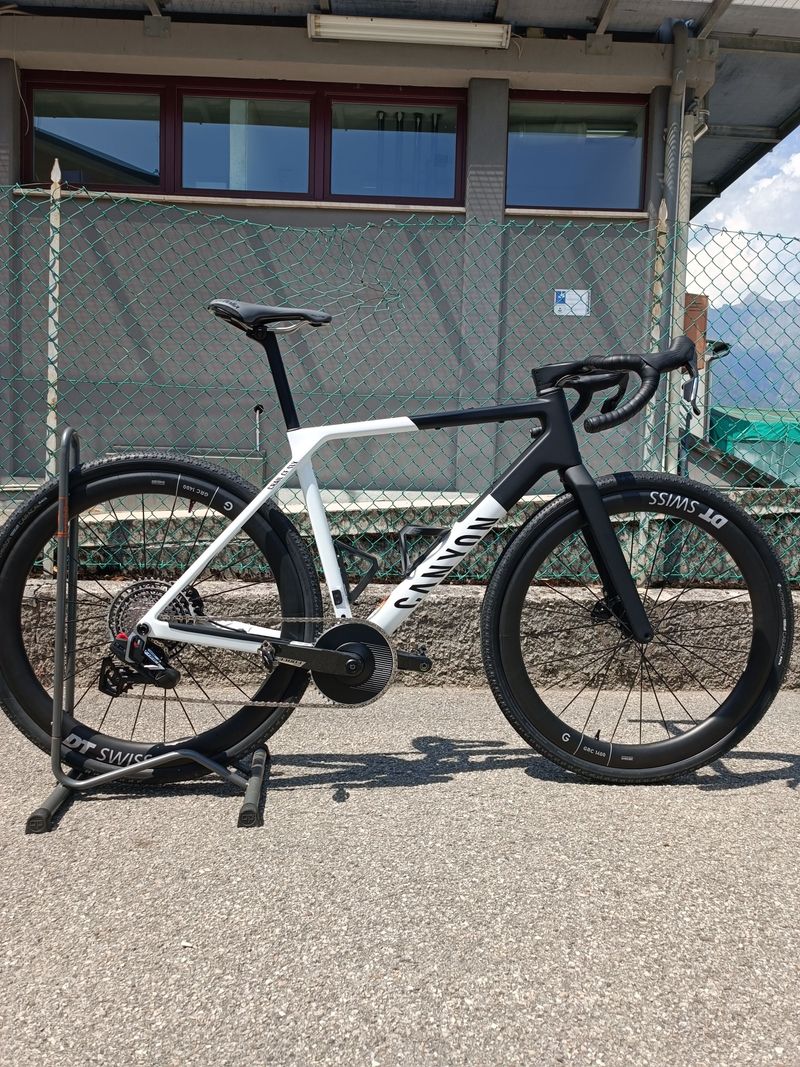 Gebrauchtes Canyon Grail CF SLX 8 AXS 2026 2026 Road & Gravel