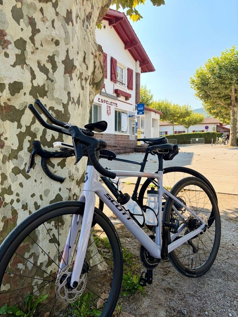 Gebrauchtes Scott Addict 30 2025 2025 Road & Gravel, Hellgrau — Bild 3 von 3