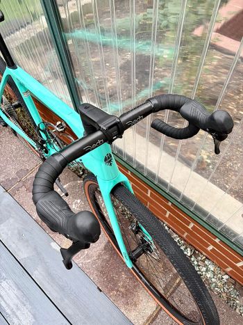 Brugt Bianchi Impulso COMP GRX 610 disc 2024 2024 Road & Gravel — billede 6 af 9