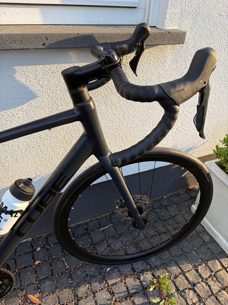 CUBE ATTAIN, RACE 2025 2025 Road & Gravel usato, Nero — immagine 15 di 22