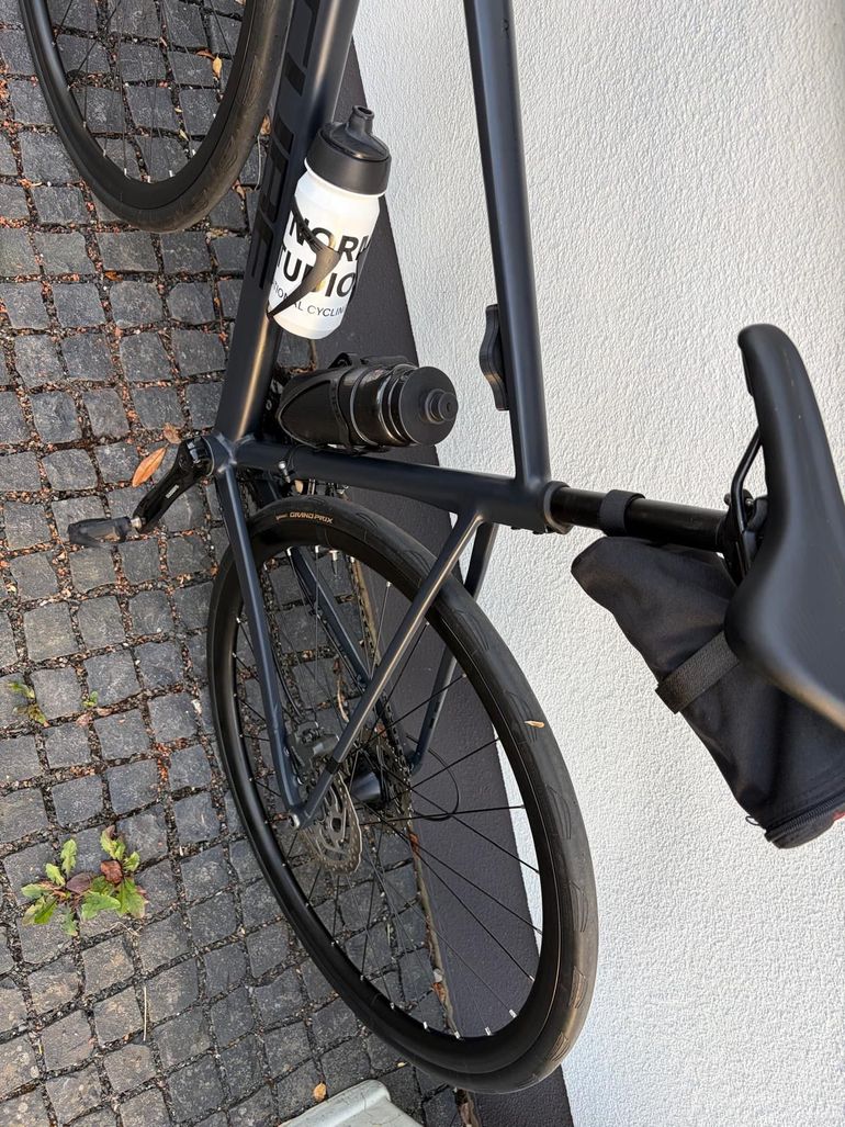 CUBE ATTAIN, RACE 2025 2025 Road & Gravel usato, Nero — immagine 8 di 22