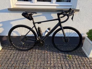 Used CUBE ATTAIN, RACE 2025 2025 Road & Gravel
