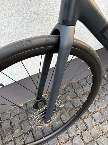 CUBE ATTAIN, RACE 2025 2025 Road & Gravel usato, Nero — immagine 5 di 22