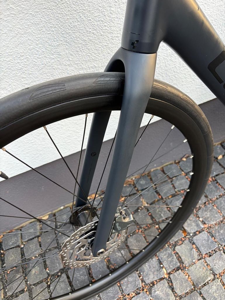 CUBE ATTAIN, RACE 2025 2025 Road & Gravel usato, Nero — immagine 5 di 22