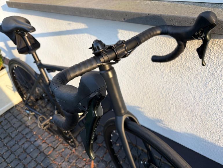 CUBE ATTAIN, RACE 2025 2025 Road & Gravel usato, Nero — immagine 14 di 22