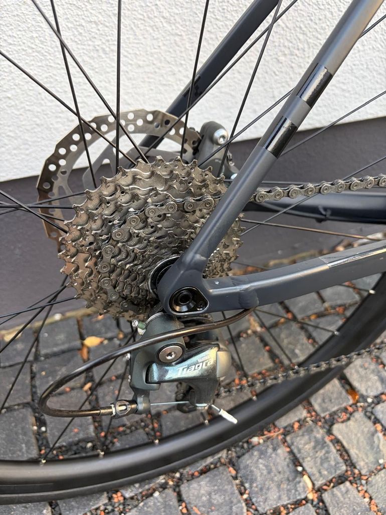 CUBE ATTAIN, RACE 2025 2025 Road & Gravel usato, Nero — immagine 13 di 22