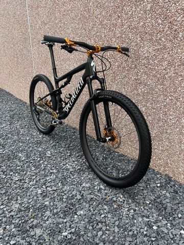 Specialized Epic Expert 2023 2023 Mountainbike usato, Nero — immagine 2 di 5