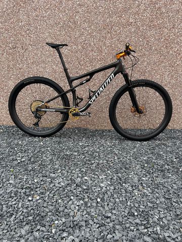 Specialized Epic Expert 2023 2023 Mountainbike usato, Nero — immagine 3 di 5