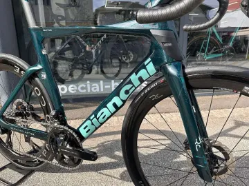 Gebrauchtes Bianchi OLTRE 140TH RC DURA-ACE DI2 2025 2025 Road & Gravel