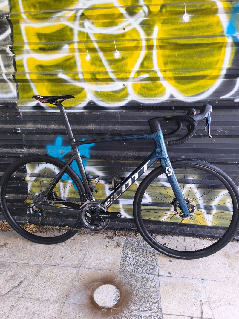 Brugt Scott Addict RC 40 2021 2021 Road & Gravel