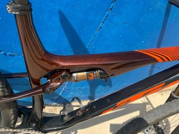 Tweedehands KTM SCARP MT EXONIC 2024 2024 Mountainbike — afbeelding 18 van 22