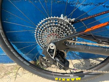Tweedehands KTM SCARP MT EXONIC 2024 2024 Mountainbike — afbeelding 21 van 22
