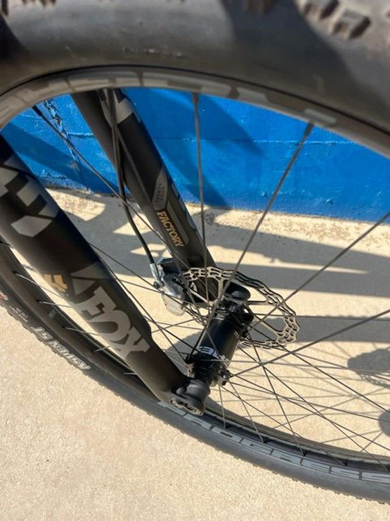 Brugt KTM SCARP MT EXONIC 2024 2024 Mountainbike — billede 11 af 22