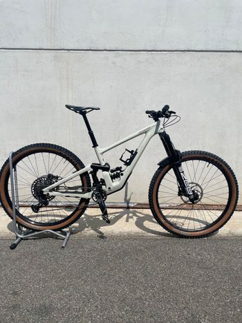 Used Specialized Enduro Elite 2022 2022 MTB