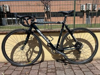 Used Bianchi Custom Shimano Tiagra 2008 Road & Gravel, Black — image 4 of 5