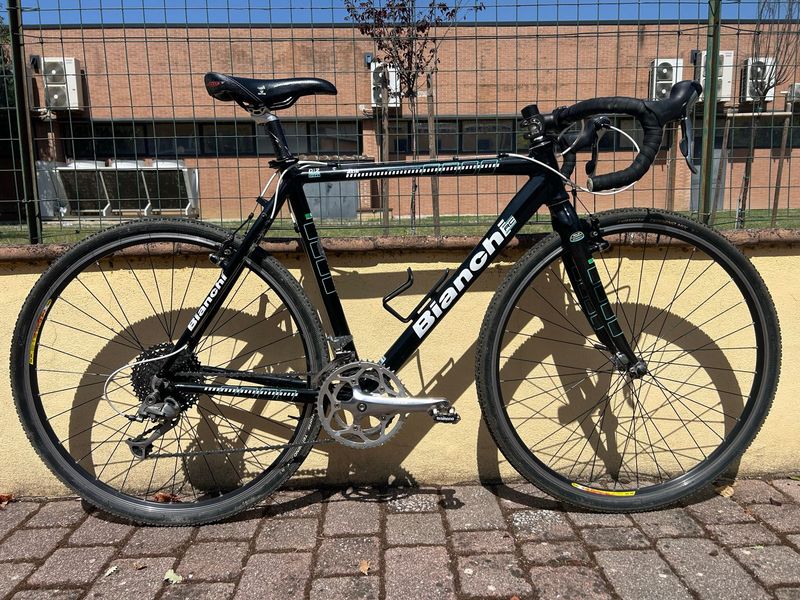 Bianchi Custom Shimano Tiagra 2008 Road & Gravel d'occasion