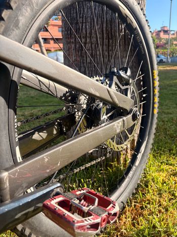 Brugt Trek Slash 7 Gen 5 2023 2023 Mountainbike — billede 9 af 11