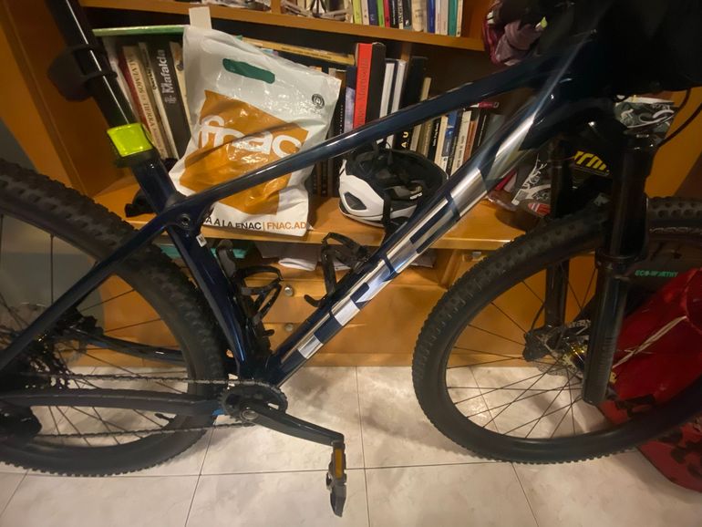 Gebrauchtes Trek Procaliber 9.6 2022 2022 Mountainbike, Blau, 29 — Bild 10 von 10