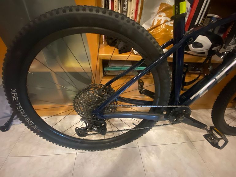 Gebrauchtes Trek Procaliber 9.6 2022 2022 Mountainbike, Blau, 29 — Bild 9 von 10