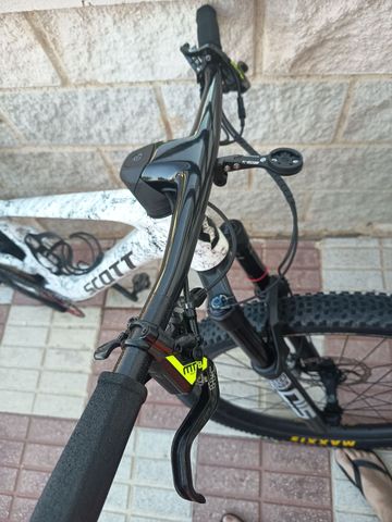 Used Scott Spark RC Comp 2022 2022 Mountainbike, White, 29 — image 5 of 7