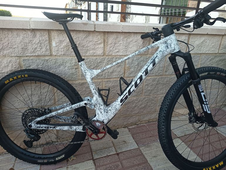 Použité Scott Spark RC Comp 2022 2022 Mountainbike — obrázek 7 z 7
