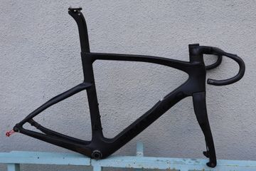 Używany Pinarello F7 ULTEGRA Di2 2024 Frameset 2024 Road & Gravel — zdjęcie 2 z 8