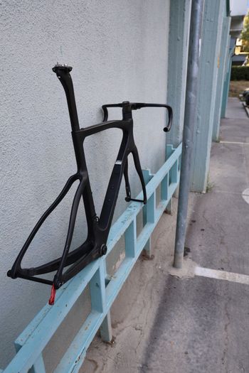 Pinarello F7 ULTEGRA Di2 2024 Frameset 2024 Road & Gravel usato, Nero — immagine 4 di 8