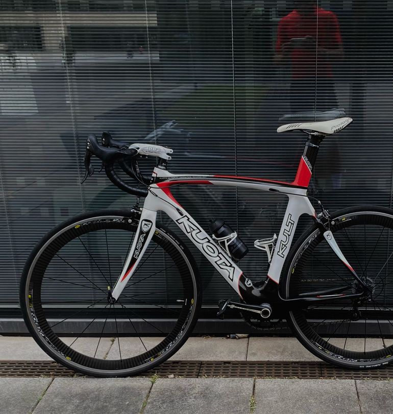 Used Kuota Kult Campagnolo Chorus 2015 Road & Gravel, White — image 2 of 8
