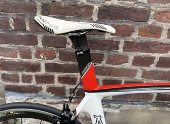 Used Kuota Kult Campagnolo Chorus 2015 Road & Gravel, White — image 6 of 8