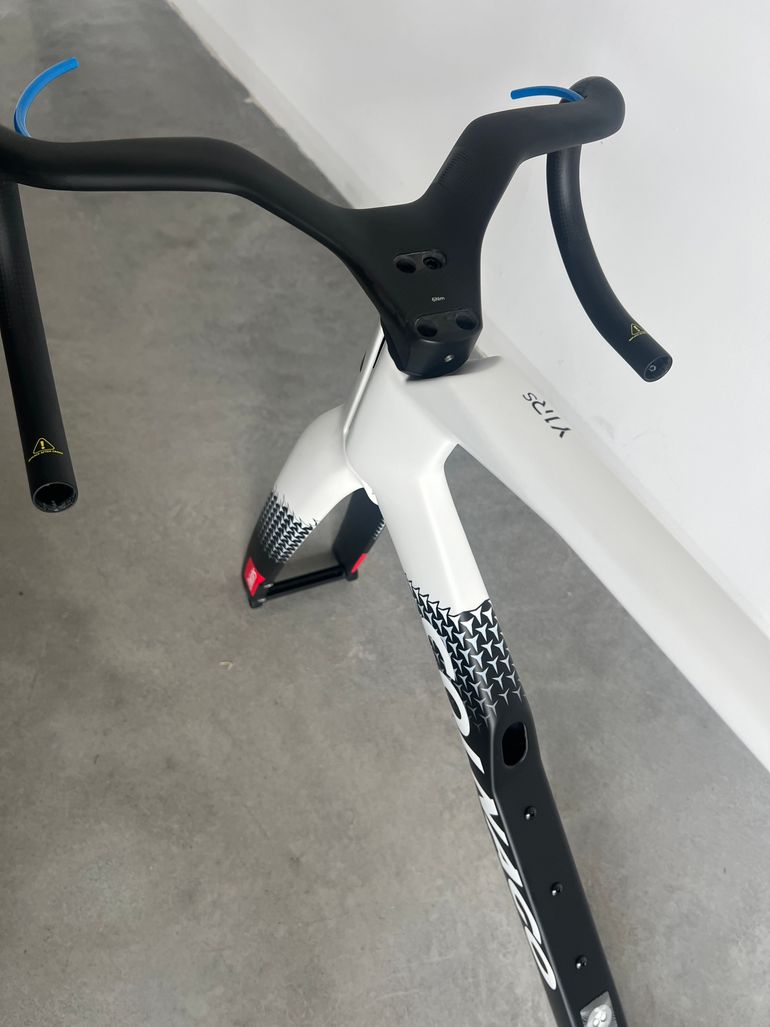 Colnago Y1RS Disc - SDM5 Frameset Frameset 2026 Road & Gravel de segunda mano, Negro — imagen 2 de 4