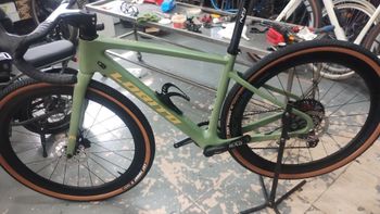 Used Lobito Custom Other SRAM 2025 Road & Gravel, Green — image 2 of 4