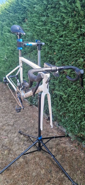 Gebrauchtes Specialized Tarmac SL7 Expert 2023 Frameset 2023 Road & Gravel, Weiß — Bild 3 von 5