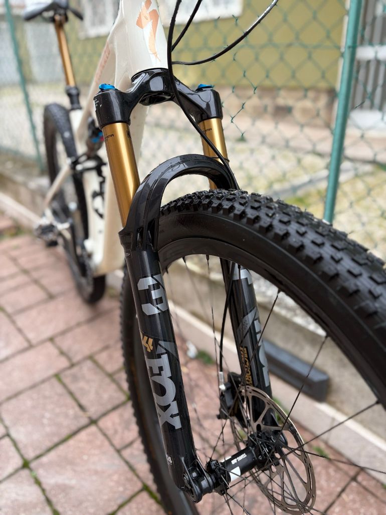 Gebrauchtes Specialized Epic EVO Pro 2023 2023 Mountainbike, Weiß, 29 — Bild 12 von 19