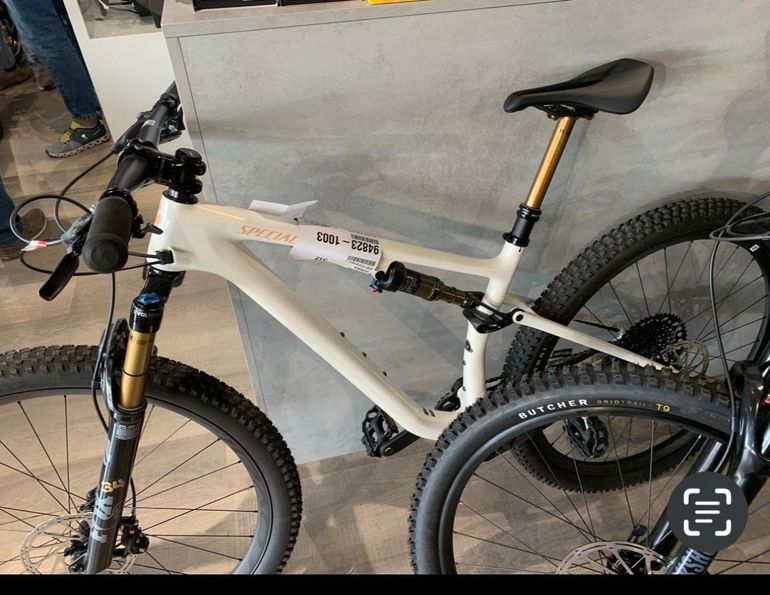 Used Specialized Epic EVO Pro 2023 2023 Mountainbike, White, 29 — image 72 of 74
