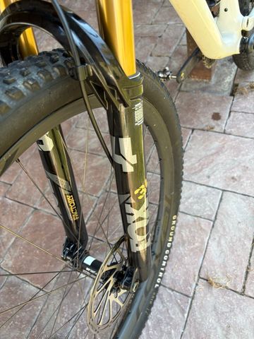 Used Specialized Epic EVO Pro 2023 2023 Mountainbike, White, 29 — image 67 of 74