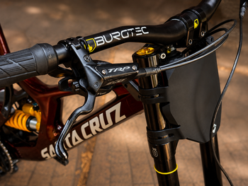 Santa Cruz V10 SRAM GX DH 2023 MTB d'occasion