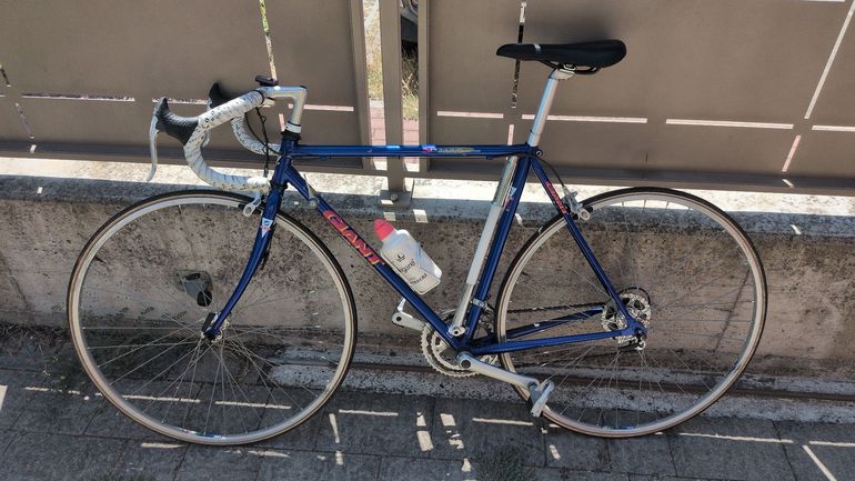 Giant Custom Shimano Exage 1990 Road & Gravel usato, Blu — immagine 2 di 8